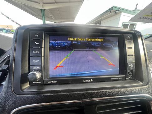 Used 2018 Dodge Grand Caravan SE w/ UConnect Hands-Free Group FWD image 14