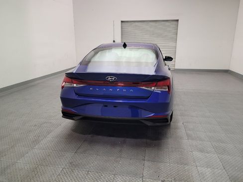 Used 2023 Hyundai Elantra SEL w/ Convenience Package FWD image 7
