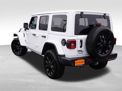 Certified 2025 Jeep Wrangler Unlimited Sahara w/ Safety Group image 7