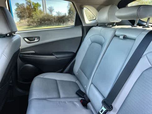 Used 2019 Hyundai Kona Limited image 14