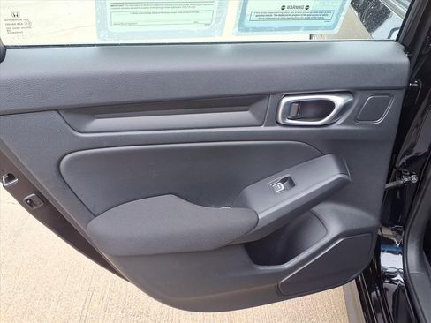 Used 2023 Honda Civic LX image 8