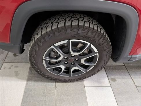 Used 2025 Jeep Compass Trailhawk AWD/4WD image 7
