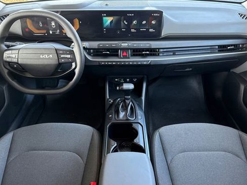 Certified 2025 Kia K4 LXS image 17