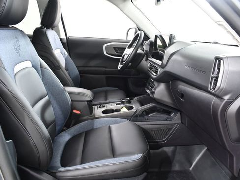 Used 2025 Ford Bronco Sport Outer Banks w/ Sasquatch Outer Banks Package AWD/4WD image 10