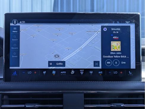 Used 2025 Lincoln Corsair AWD w/ Equipment Group 101A image 17