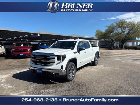New 2026 GMC Sierra 1500 SLE image 1
