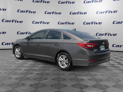 Used 2017 Hyundai Sonata SE FWD image 3