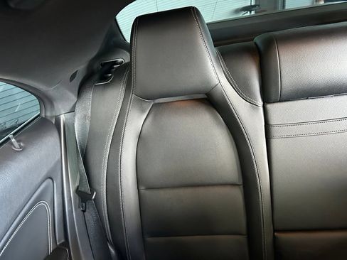Used 2019 Mercedes-Benz CLA 250 image 12