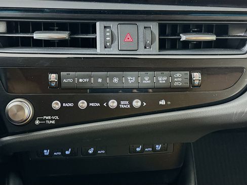 Used 2023 Lexus ES 350 w/ Premium Package image 23