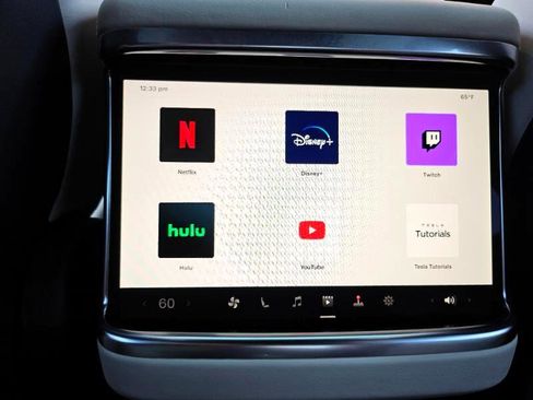 Used 2023 Tesla Model X AWD image 59