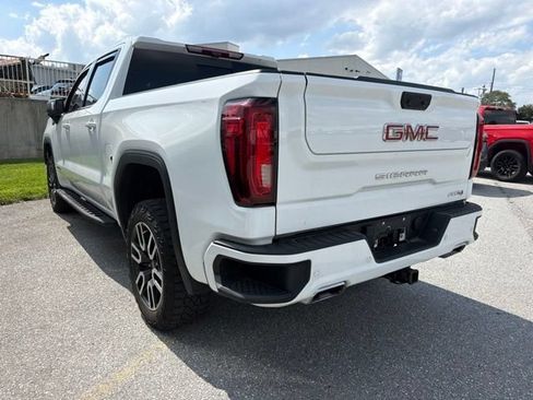 Used 2023 GMC Sierra 1500 AT4 w/ AT4 Premium Package AWD/4WD image 3
