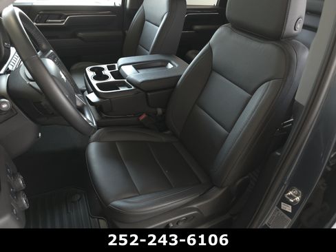 Used 2025 Chevrolet Silverado 2500 LT AWD/4WD image 10