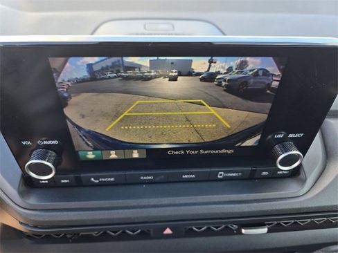 Used 2023 Honda Accord EX image 18