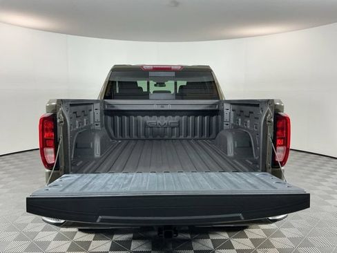 Used 2024 GMC Sierra 1500 Elevation w/ Preferred Package AWD/4WD image 7