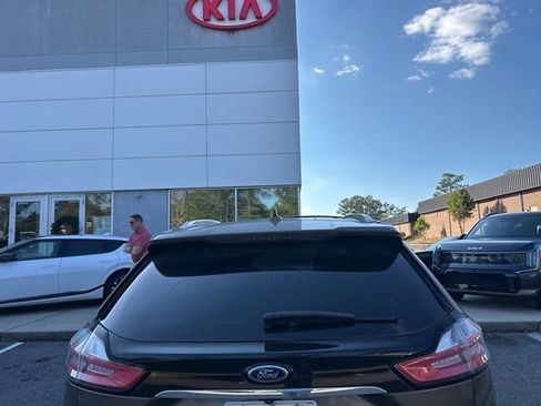 Used 2019 Ford Edge SEL image 6