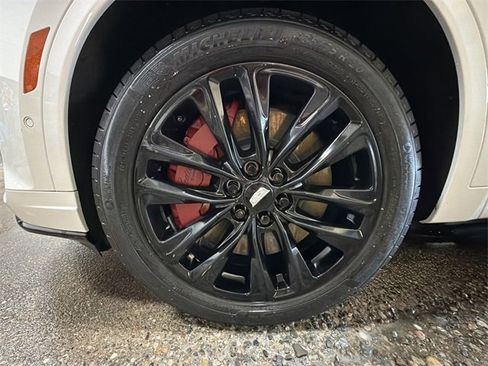 Certified 2024 Cadillac XT6 Sport w/ LPO, Onyx Lite Package image 10