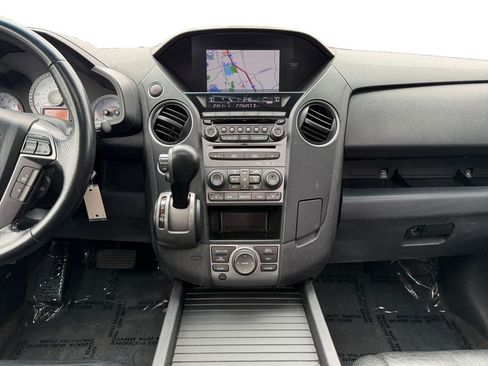 Used 2013 Honda Pilot Touring image 11