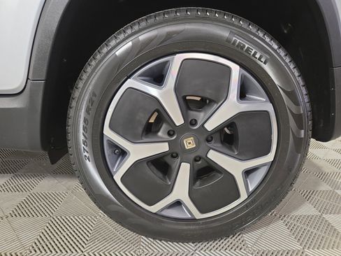 Used 2024 Rivian R1T Adventure AWD/4WD image 10