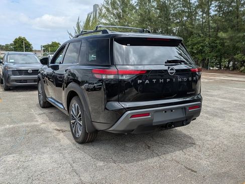 New 2026 Nissan Pathfinder Platinum FWD image 8