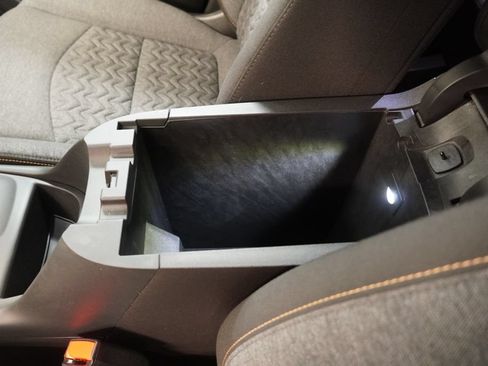 Used 2024 Chevrolet Equinox LT w/ LPO, Floor Liner Package FWD image 26