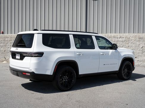New 2026 Jeep Grand Wagoneer Limited AWD/4WD image 20