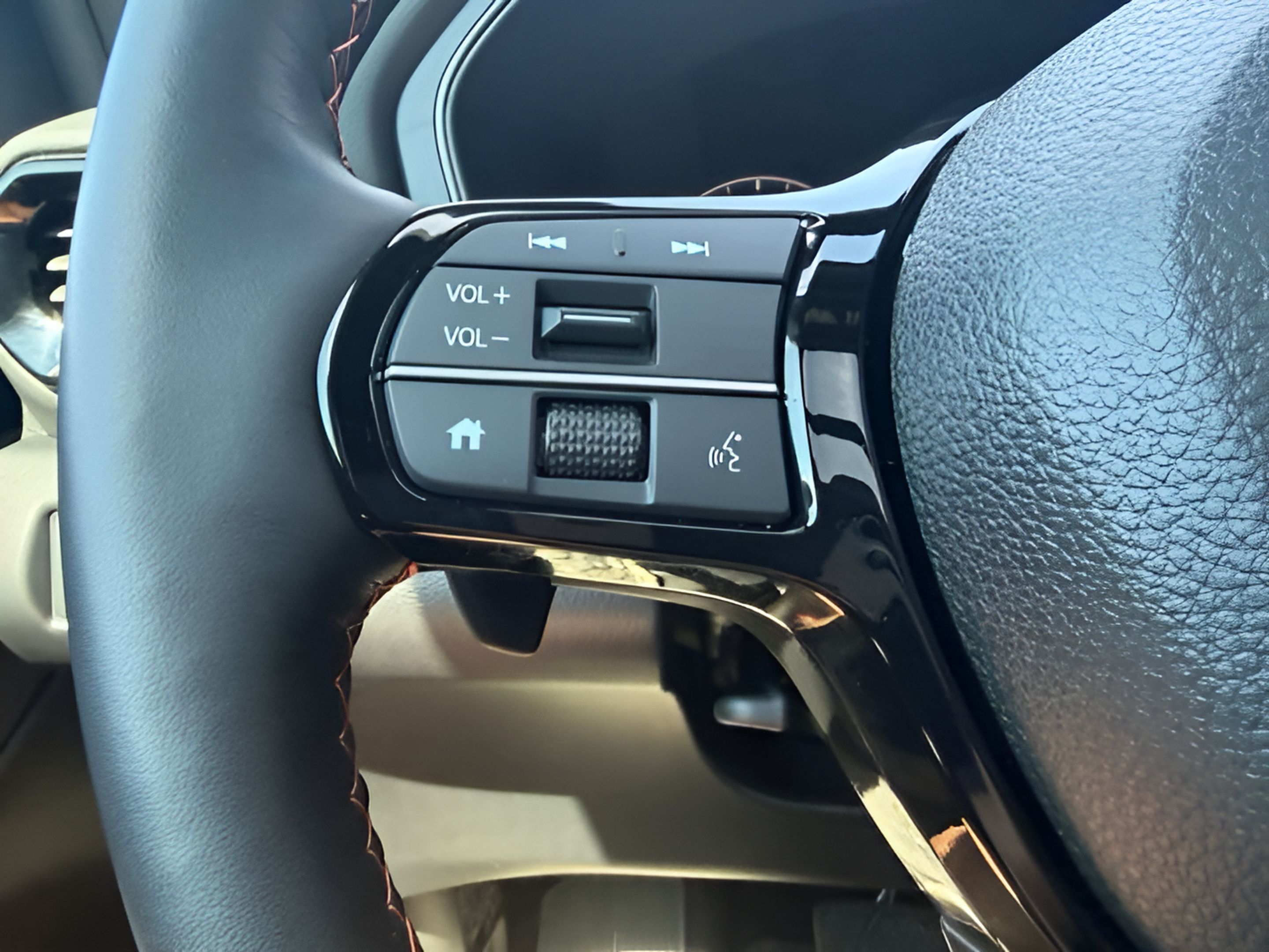 Certified 2025 Honda Pilot TrailSport image 13
