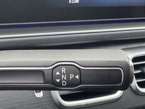 Used 2026 Mercedes-Benz GLE 350 4MATIC image 10