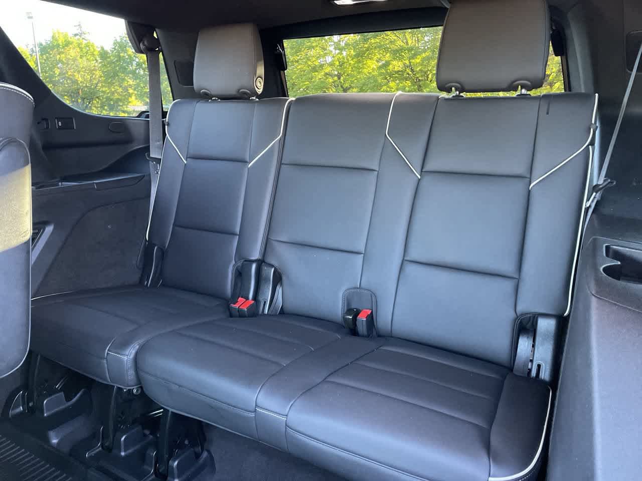 Certified 2024 Cadillac Escalade Premium Luxury w/ LPO, Floor Liner Package AWD/4WD image 19