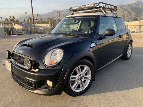 Used 2012 MINI Cooper S FWD image 2
