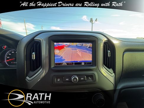 Used 2022 Chevrolet Silverado 1500 Custom image 15