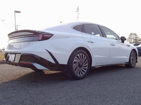 Used 2024 Hyundai Sonata Limited image 4