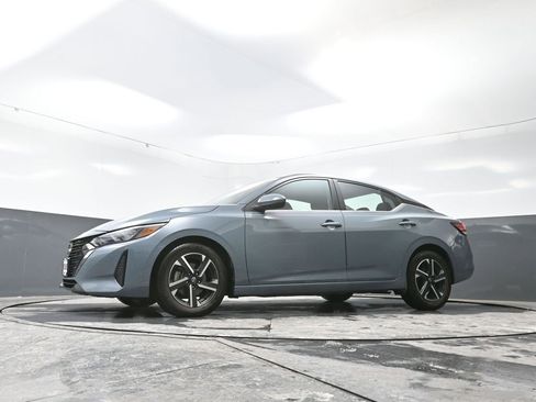 Used 2024 Nissan Sentra SV image 51