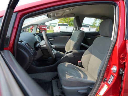 Used 2012 Toyota Prius Two FWD image 12
