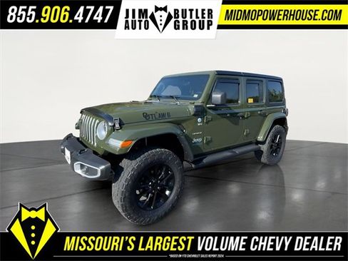 Used 2022 Jeep Wrangler Unlimited Sahara w/ Cold Weather Group image 5