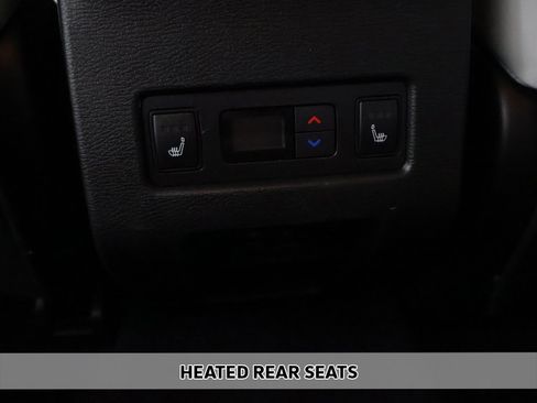 Used 2023 Mitsubishi Outlander SEL image 8