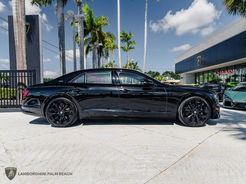 Used 2024 Bentley Flying Spur V8 AWD/4WD image 7