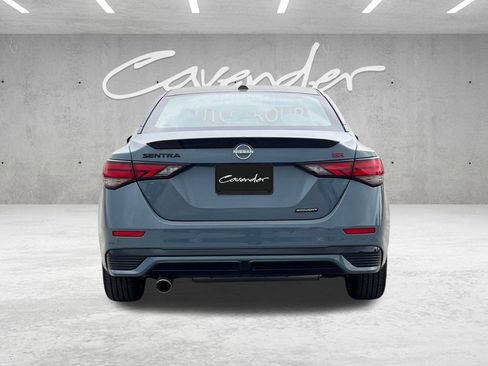 New 2025 Nissan Sentra SR w/ Midnight Edition image 15