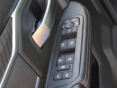 New 2026 RAM 2500 Big Horn AWD/4WD image 18