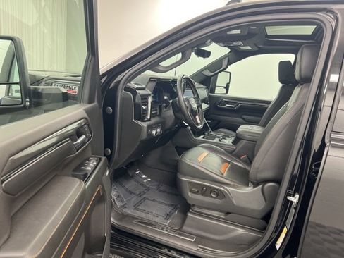 Used 2024 GMC Sierra 3500 AT4 w/ AT4 Premium Plus Package image 11