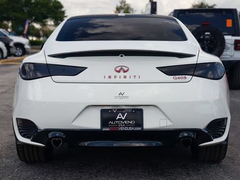 Used 2018 INFINITI Q60 3.0t Sport w/ Sensory Package 3.0T Sport AWD/4WD image 10