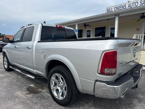 Used 2017 RAM 1500 Laramie RWD image 3