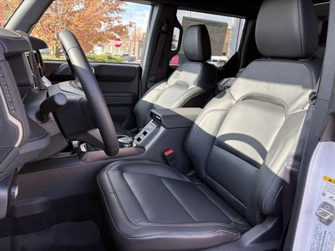 New 2025 Ford Bronco Badlands image 41
