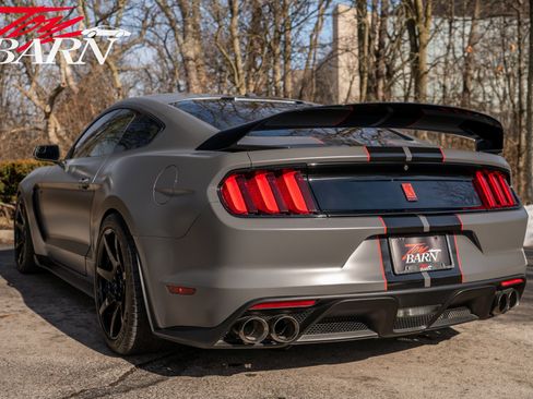 Used 2018 Ford Mustang Shelby GT350R w/ GT350R Equipment Group 920A image 8