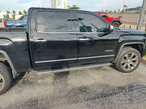 Used 2016 GMC Sierra 1500 Denali w/ Enhanced Driver Alert Package AWD/4WD image 19