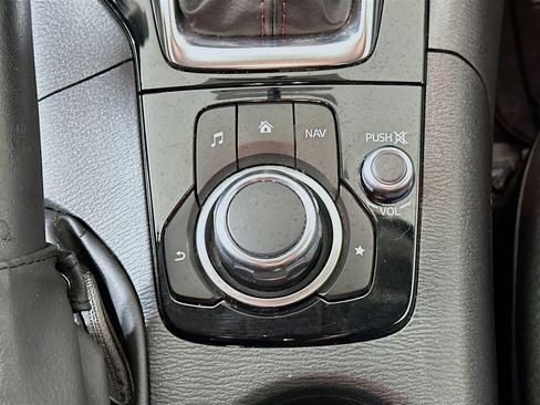 Used 2015 MAZDA MAZDA3 i Touring FWD image 25