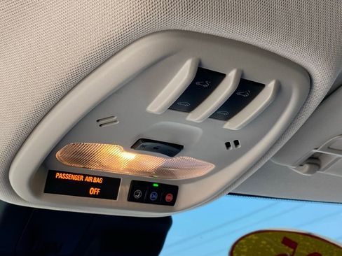 Used 2025 Chevrolet Trax ACTIV w/ Sunroof Package image 19