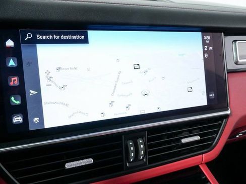 Certified 2022 Porsche Cayenne Turbo image 11