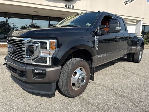 Used 2022 Ford F350 King Ranch w/ King Ranch Ultimate Package AWD/4WD image 9