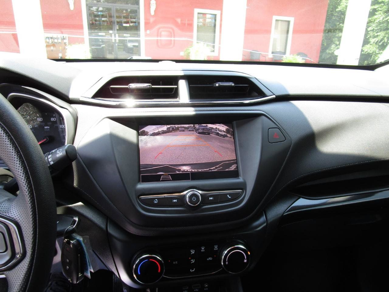 Used 2021 Chevrolet TrailBlazer LS FWD image 15