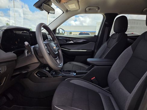 Used 2025 Chevrolet TrailBlazer LT AWD/4WD image 11